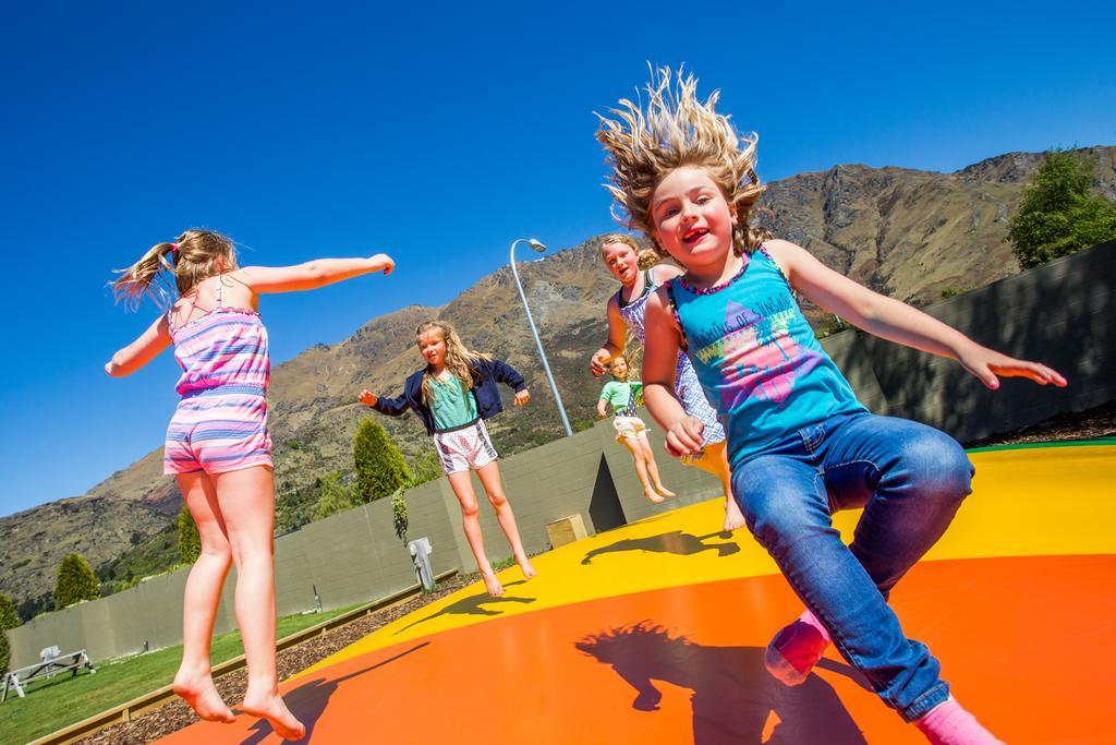 Queenstown Top 10 Holiday Park מראה חיצוני תמונה